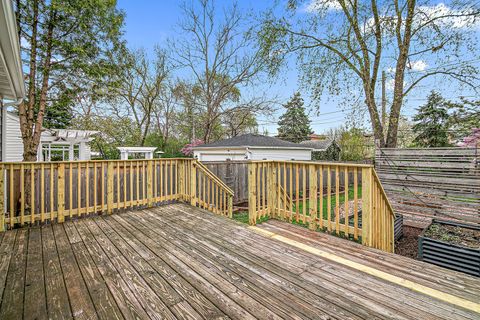 Tiny photo for 797 S Spring Road, Elmhurst, IL 60126 (MLS # 12567173)