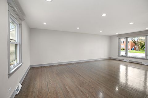 Tiny photo for 797 S Spring Road, Elmhurst, IL 60126 (MLS # 12567173)