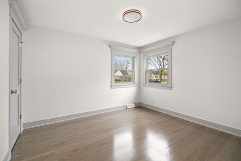 Tiny photo for 797 S Spring Road, Elmhurst, IL 60126 (MLS # 12567173)