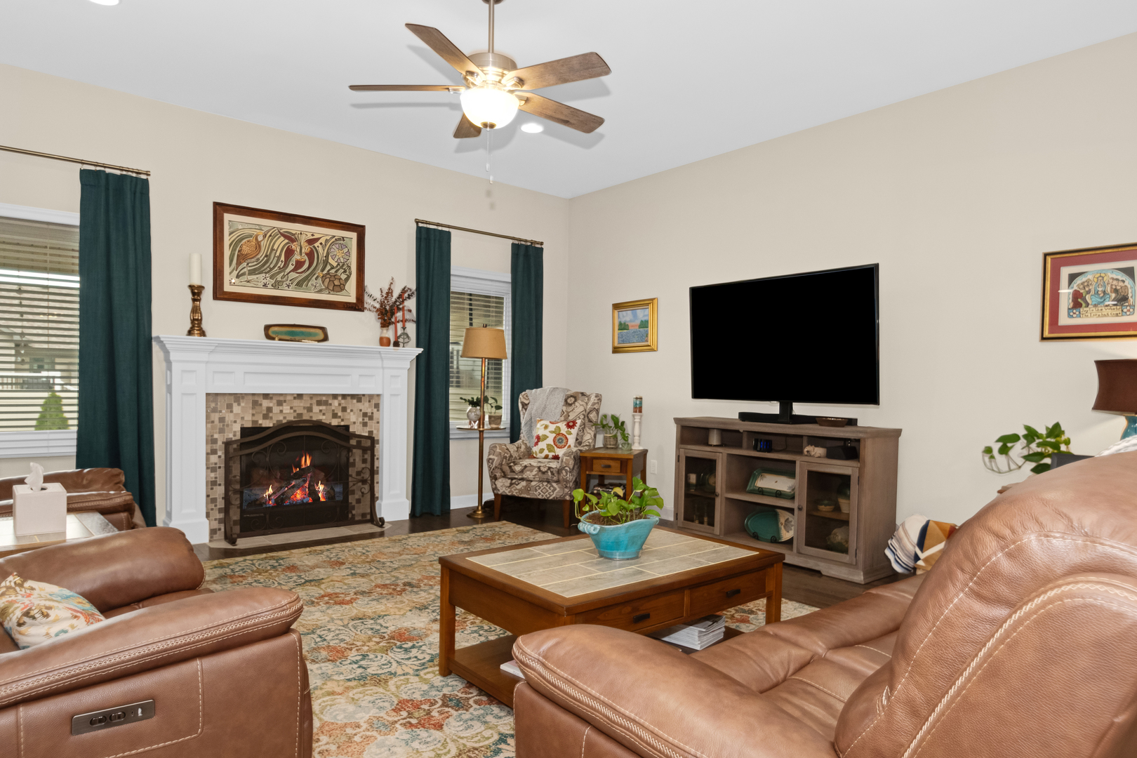 1995 Craftsman Avenue