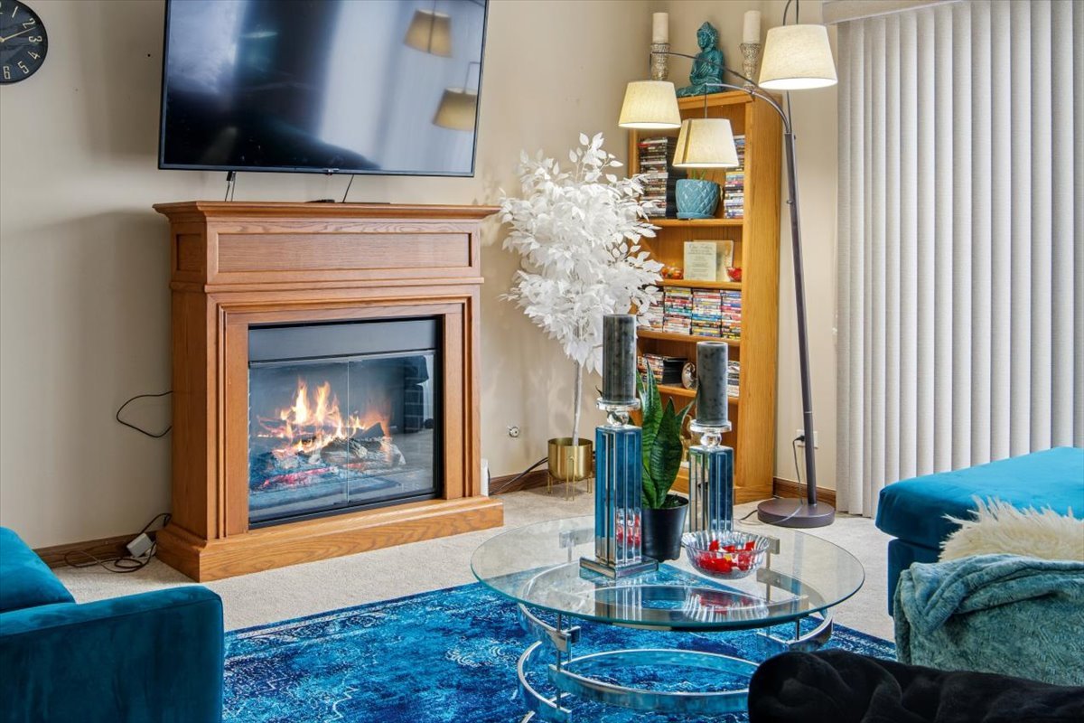 475 SHENSTONE Road 304