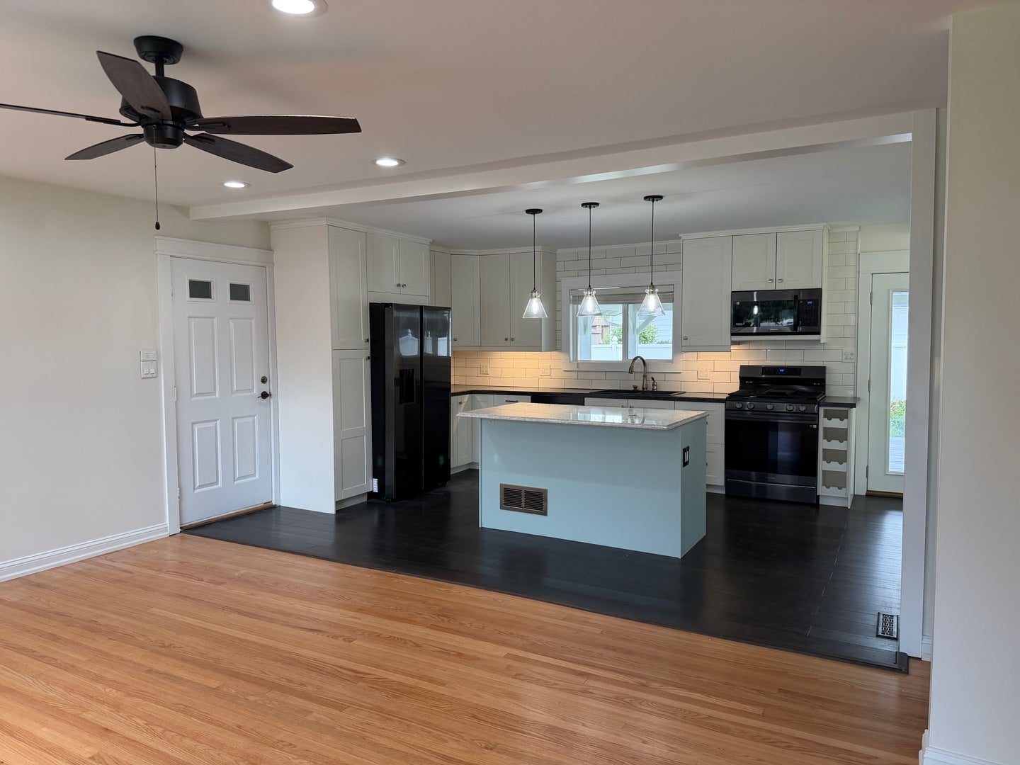 303 Lee Court