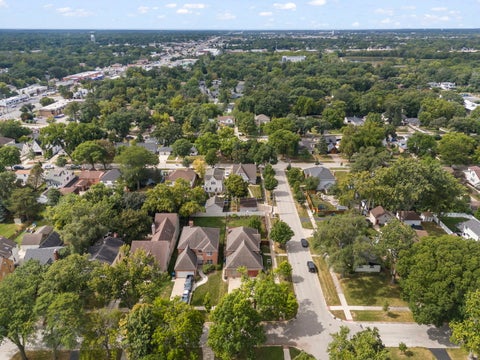 Tiny photo for 458 W GRANTLEY Avenue, Elmhurst, IL 60126 (MLS # 12744664)