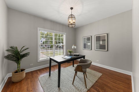 Tiny photo for 458 W GRANTLEY Avenue, Elmhurst, IL 60126 (MLS # 12744664)