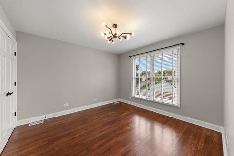 Tiny photo for 458 W GRANTLEY Avenue, Elmhurst, IL 60126 (MLS # 12744664)