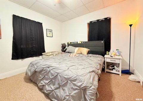 Tiny photo for 504 W SOUTH Street, Harrisburg, IL 62946 (MLS # EB460538)