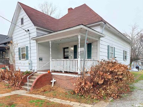 Tiny photo for 504 W SOUTH Street, Harrisburg, IL 62946 (MLS # EB460538)