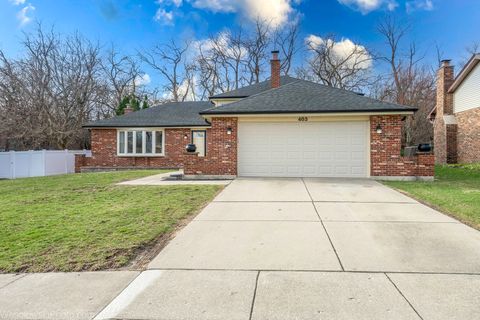 Tiny photo for 403 Whipple Lane, Westmont, IL 60559 (MLS # 12600374)