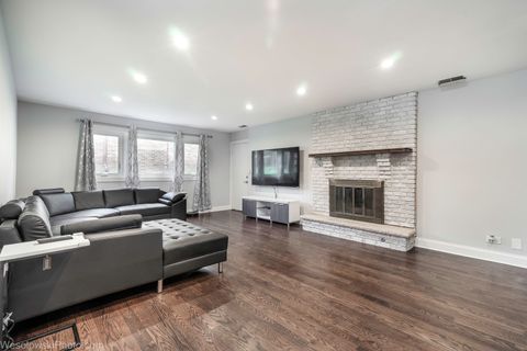 Tiny photo for 403 Whipple Lane, Westmont, IL 60559 (MLS # 12600374)