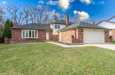 403 Whipple Lane Westmont IL 60559