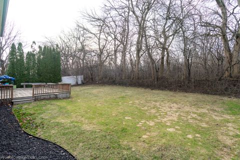 Tiny photo for 403 Whipple Lane, Westmont, IL 60559 (MLS # 12600374)