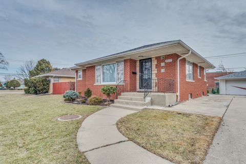 Tiny photo for 8837 Oketo Avenue, Morton Grove, IL 60053 (MLS # 12581673)