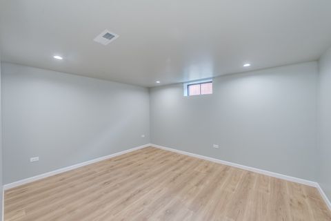 Tiny photo for 8837 Oketo Avenue, Morton Grove, IL 60053 (MLS # 12581673)