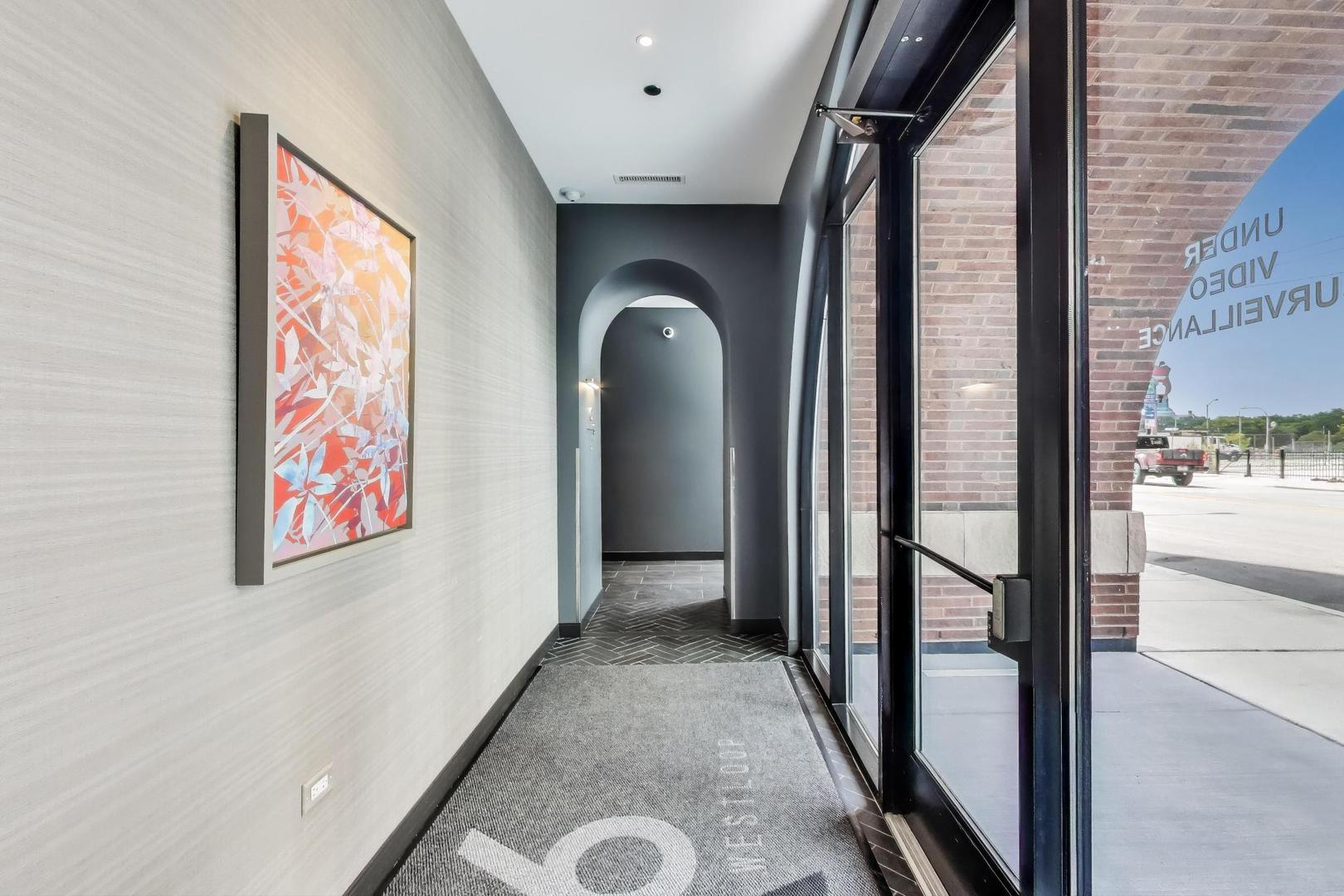 323 S Racine Avenue 3D