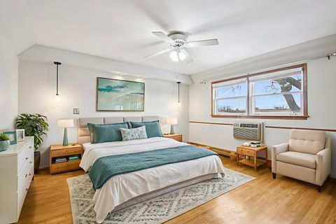 Tiny photo for 527 W Eastman Street #2C, Arlington Heights, IL 60005 (MLS # 12593777)