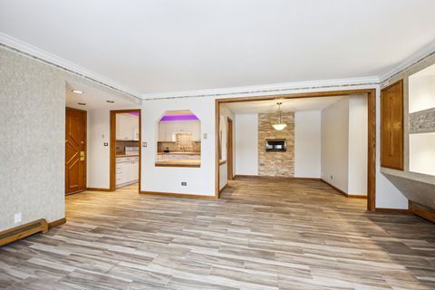 Tiny photo for 527 W Eastman Street #2C, Arlington Heights, IL 60005 (MLS # 12593777)