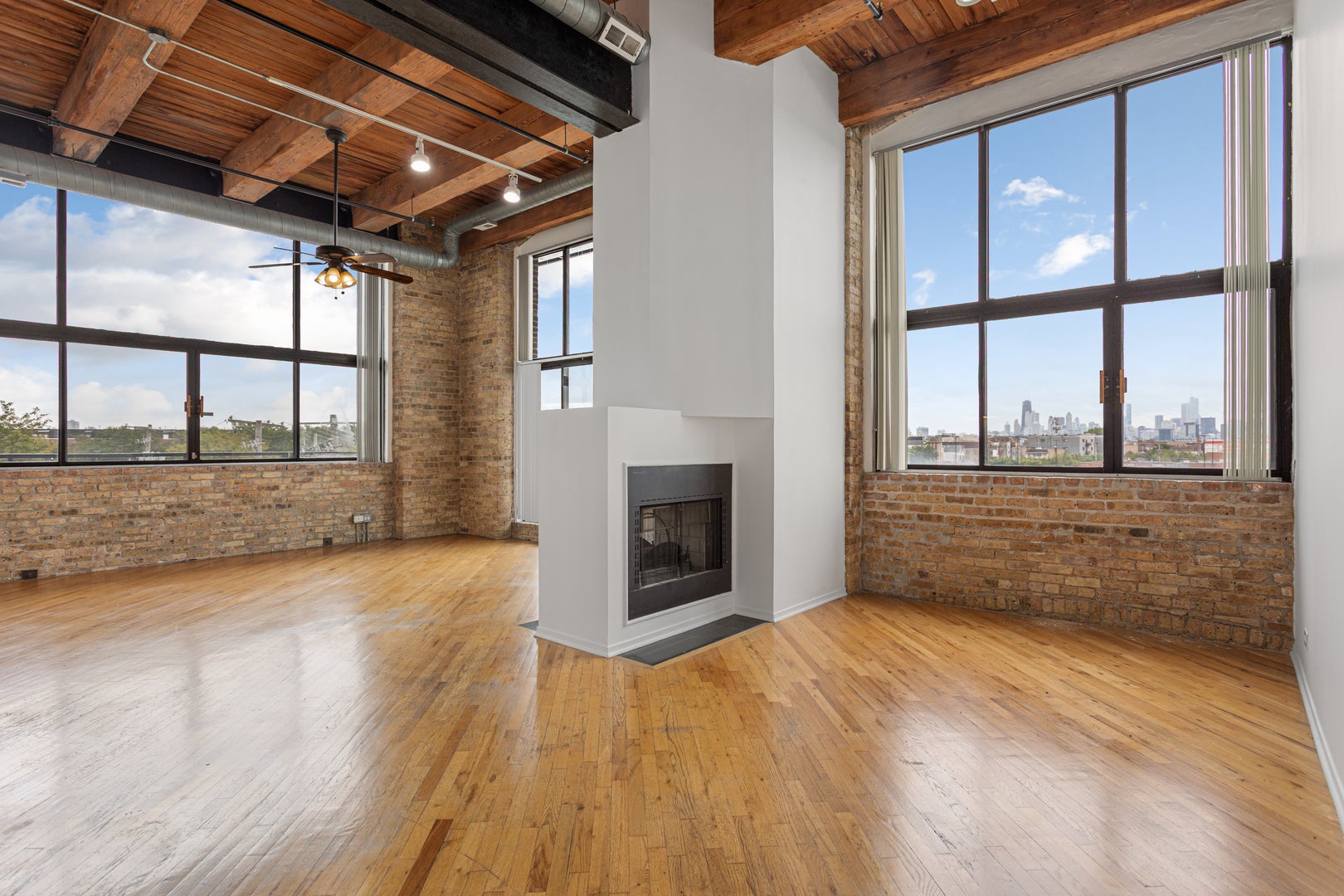 2614 N Clybourn Avenue 306