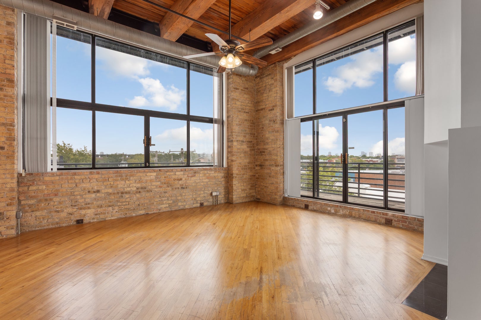 2614 N Clybourn Avenue 306