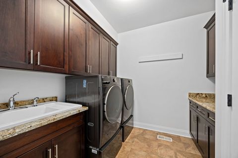 Tiny photo for 7827 Emma Court, Orland Park, IL 60462 (MLS # 12595553)