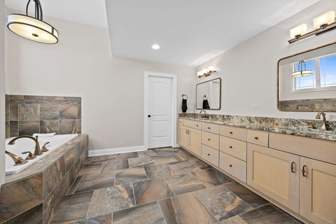 Tiny photo for 7827 Emma Court, Orland Park, IL 60462 (MLS # 12595553)