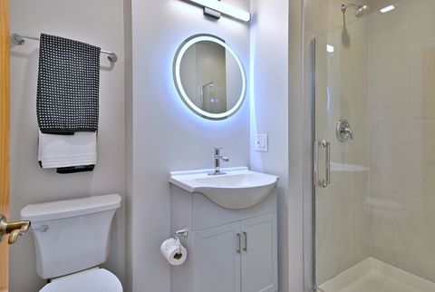 Tiny photo for 714 N Lakeside Drive, Vernon Hills, IL 60061 (MLS # 12589576)