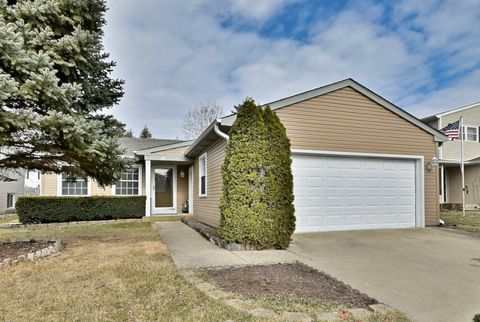 Photo of 714 N Lakeside Drive, Vernon Hills, IL 60061 (MLS # 12589576)