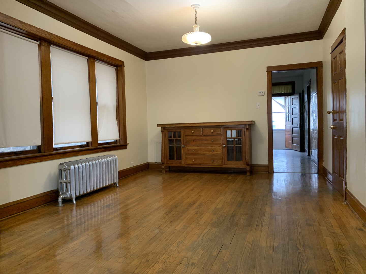 4552 S Christiana Avenue