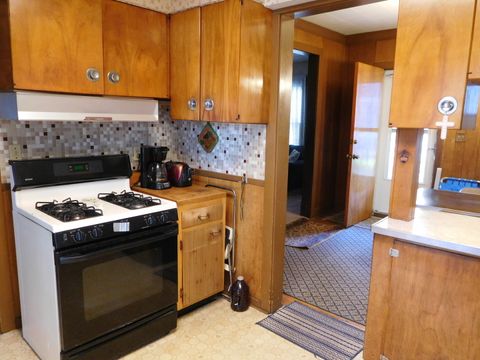 Tiny photo for 17 Blackhawk Street, Aurora, IL 60506 (MLS # 12503671)