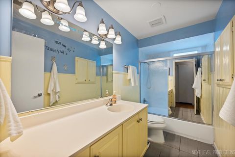 Tiny photo for 83 N Park Boulevard, Glen Ellyn, IL 60137 (MLS # 12628367)