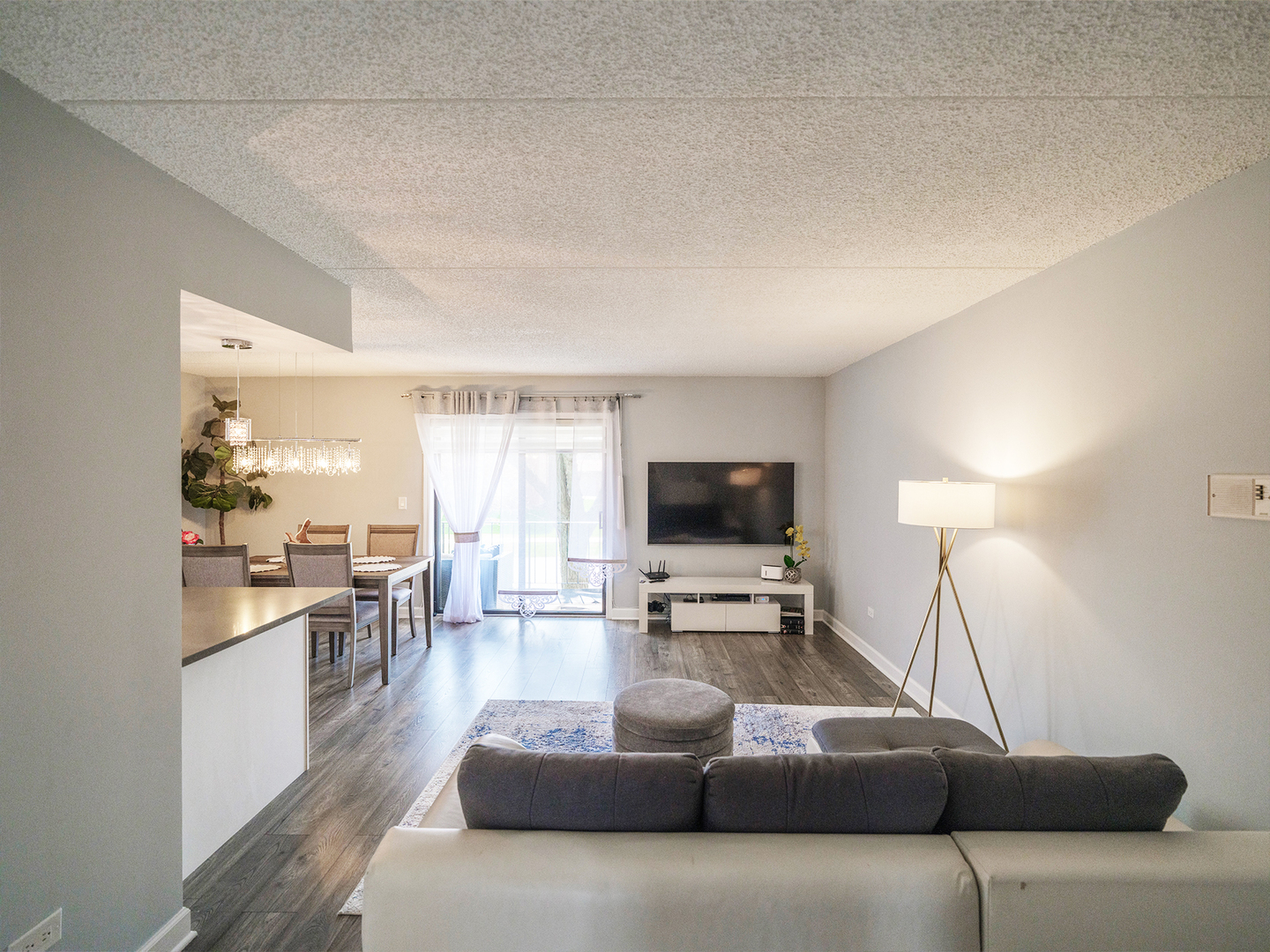 1215 Chalet Road 200