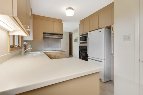 Tiny photo for 509 SHADYWOOD Lane, Elk Grove Village, IL 60007 (MLS # 12498150)