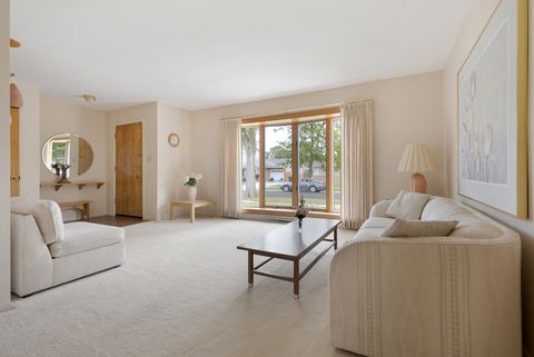 Tiny photo for 509 SHADYWOOD Lane, Elk Grove Village, IL 60007 (MLS # 12498150)