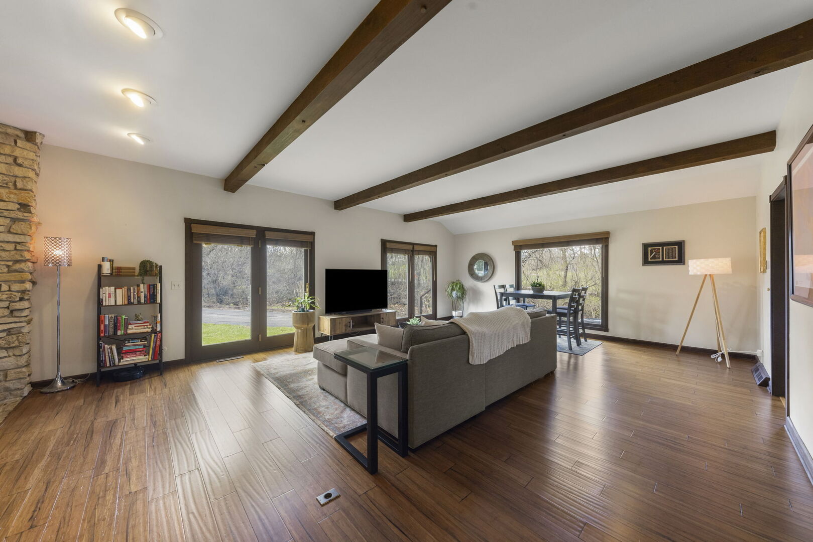 1205 E Bonner Road