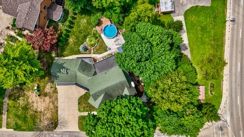 Tiny photo for 202 Pleasant Avenue, Streator, IL 61364 (MLS # 12436787)