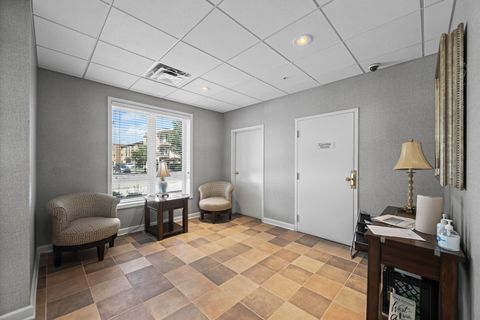 Tiny photo for 395 Graceland Avenue #207, Des Plaines, IL 60016 (MLS # 12471292)