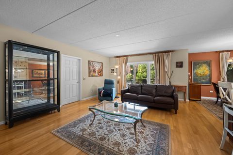 Tiny photo for 395 Graceland Avenue #207, Des Plaines, IL 60016 (MLS # 12471292)