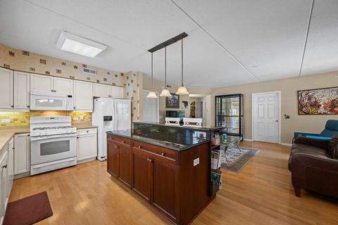 Tiny photo for 395 Graceland Avenue #207, Des Plaines, IL 60016 (MLS # 12471292)