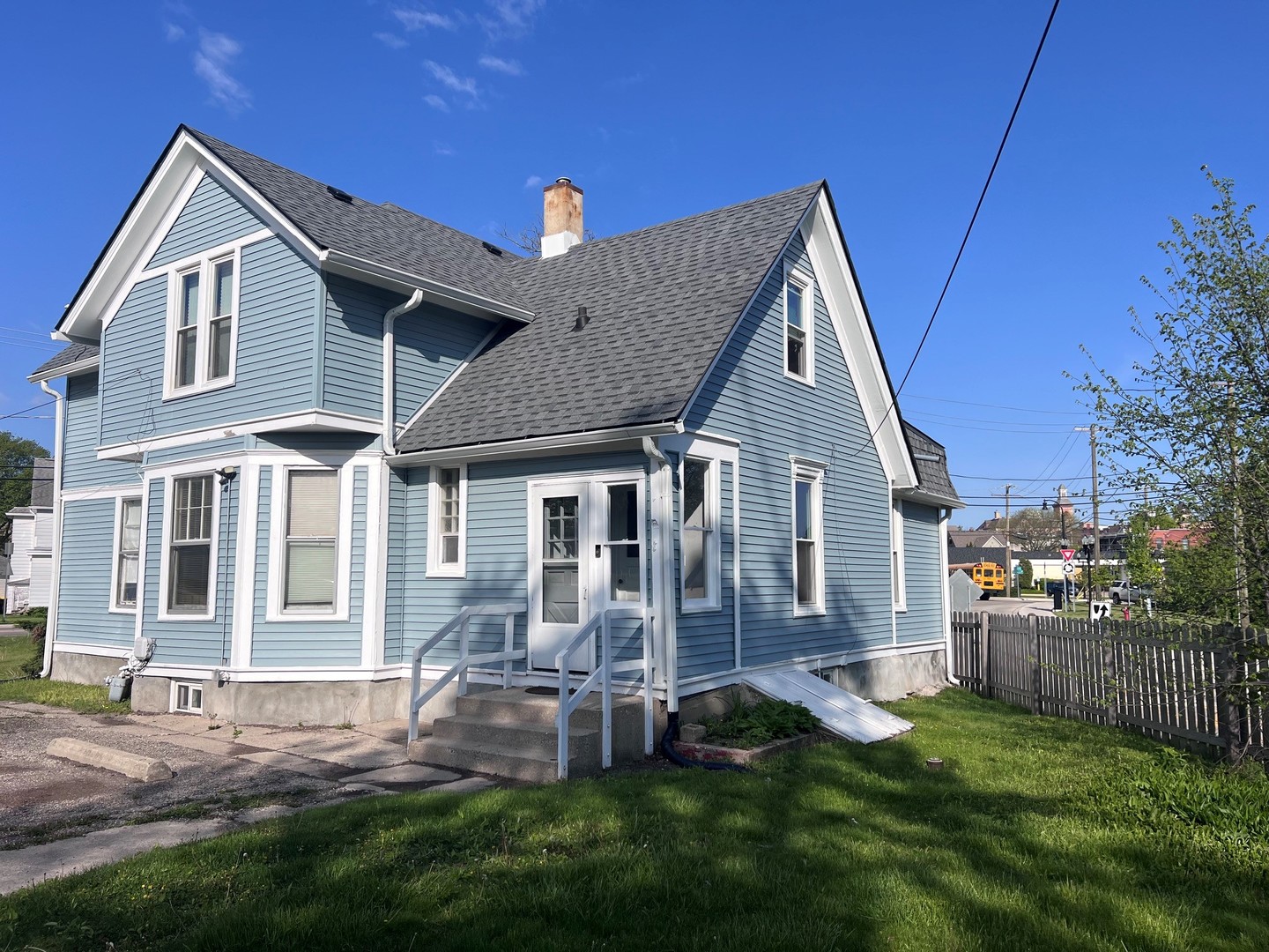 317 Lake Avenue 3
