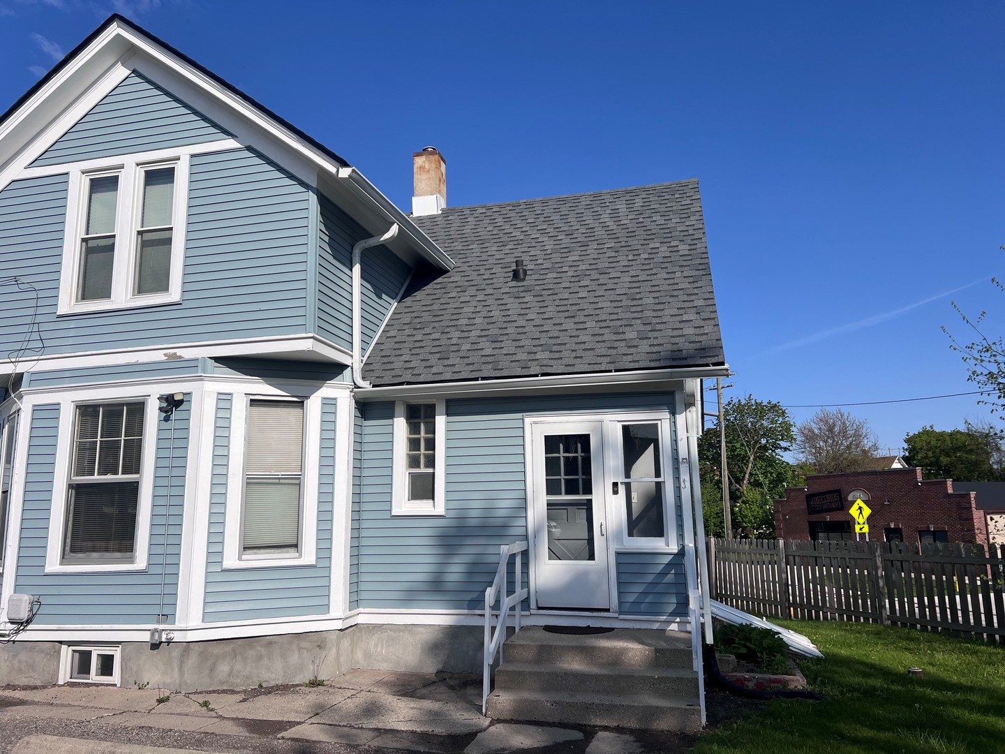 317 Lake Avenue 3