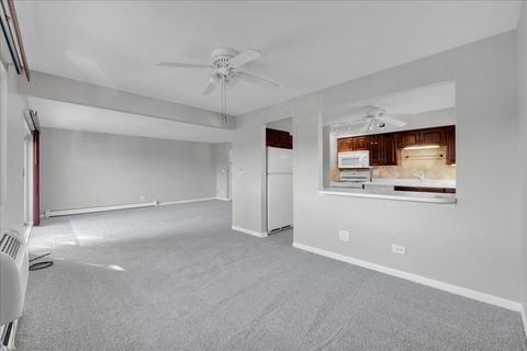 Tiny photo for 25 E Palatine Road #303, Arlington Heights, IL 60004 (MLS # 12481933)