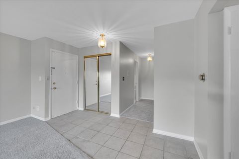 Tiny photo for 25 E Palatine Road #303, Arlington Heights, IL 60004 (MLS # 12481933)