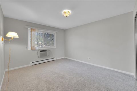 Tiny photo for 25 E Palatine Road #303, Arlington Heights, IL 60004 (MLS # 12481933)