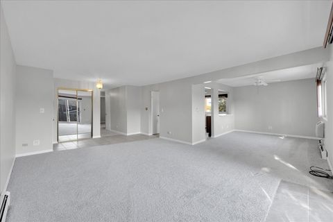 Tiny photo for 25 E Palatine Road #303, Arlington Heights, IL 60004 (MLS # 12481933)