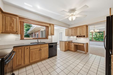 Tiny photo for 1065 Barneswood Drive, Downers Grove, IL 60515 (MLS # 12689279)