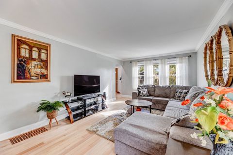 Tiny photo for 2720 W 97th Street, Evergreen Park, IL 60805 (MLS # 12519078)