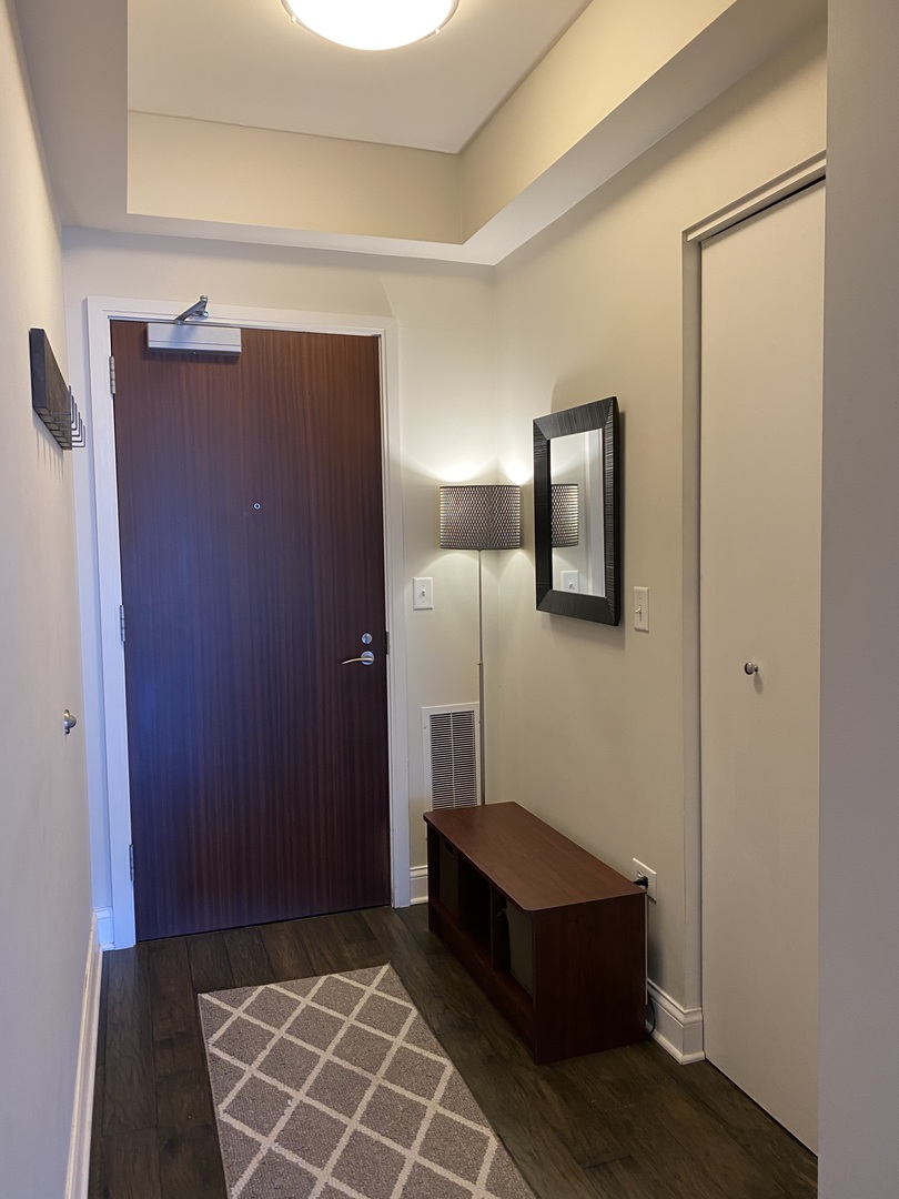 130 N GARLAND Court 1808