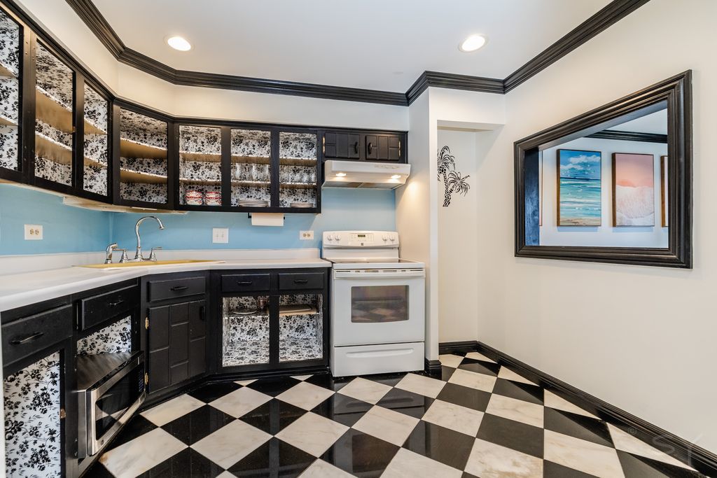 9375 Landings Lane 502