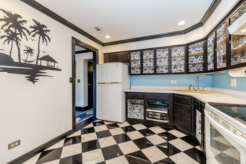Tiny photo for 9375 Landings Lane #502, Des Plaines, IL 60016 (MLS # 12633394)
