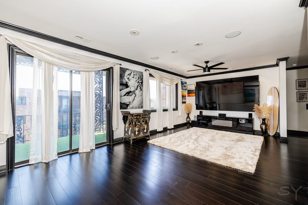 9375 Landings Lane 502