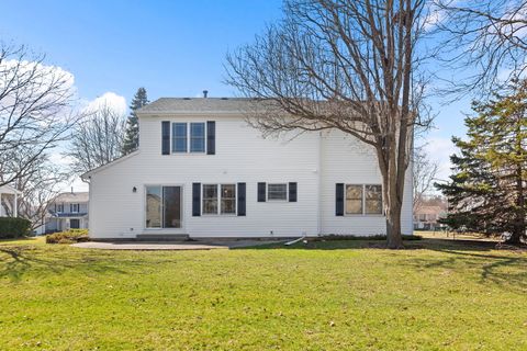 Tiny photo for 751 Aberdeen Lane, Buffalo Grove, IL 60089 (MLS # 12595385)